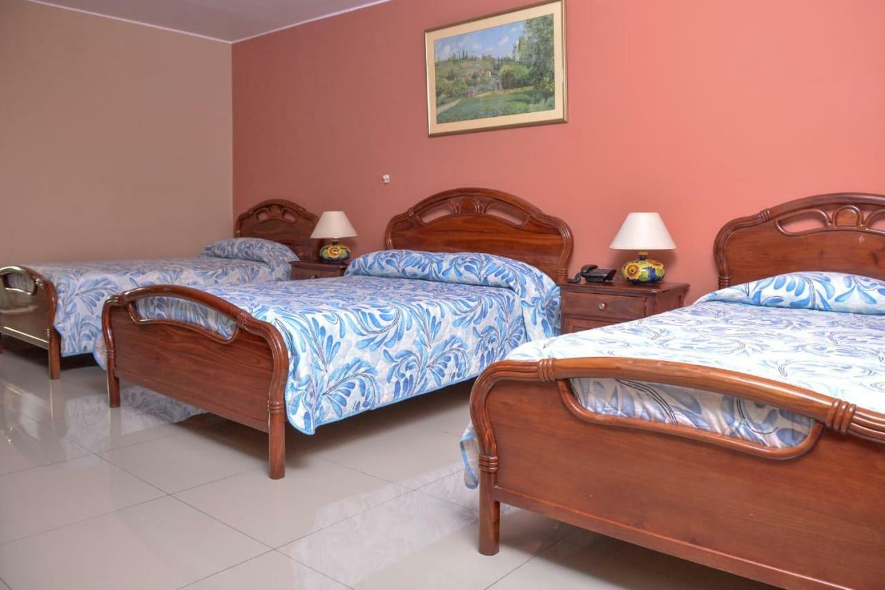 Hotel Olimpico En Quevedo Kültér fotó