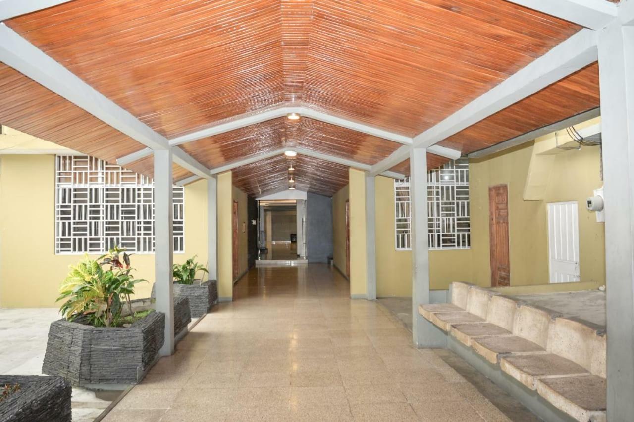 Hotel Olimpico En Quevedo Kültér fotó